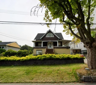 4826 Buxton Street, Burnaby, BC, Burnaby — Single Family Residence for sale