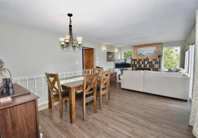 Loft / Bonus Room Photo of 484 Marine Drive, Gibsons, BC
