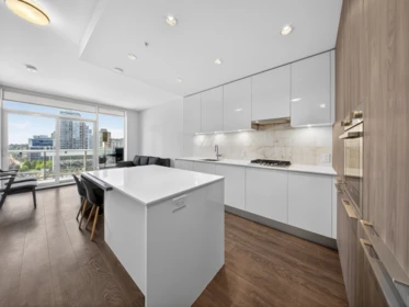 808 1955 Alpha Way, Burnaby, BC, Burnaby — Apartment/Condo for sale