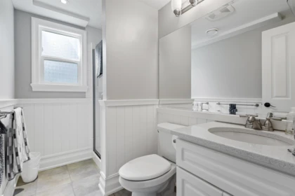 Laundry Room Photo of 1404 Townline Road, Abbotsford, BC