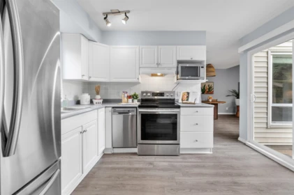 Breakfast Nook Photo of 6226 E Greenside Drive, Surrey, BC