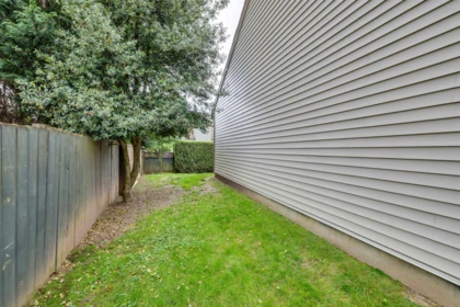 Garage Interior Photo of 6226 E Greenside Drive, Surrey, BC