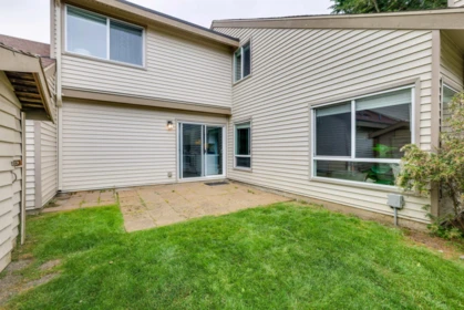 Laundry Room Photo of 6226 E Greenside Drive, Surrey, BC