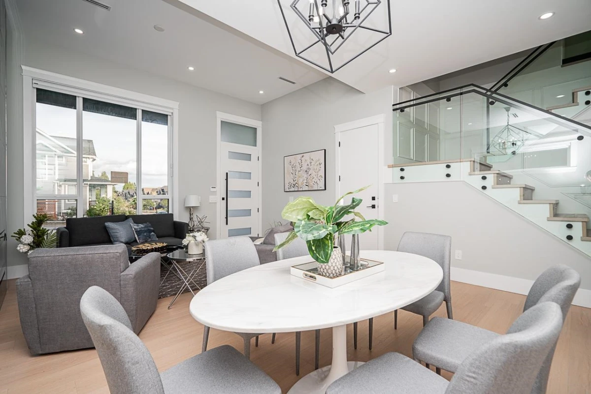 Family Room Photo of 1715 167 Street, Surrey, BC