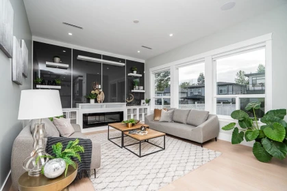 Breakfast Nook Photo of 1715 167 Street, Surrey, BC
