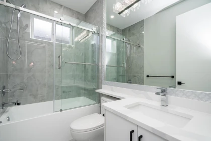 Hallway Photo of 1715 167 Street, Surrey, BC