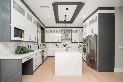 Kitchen Island Photo of 1715 167 Street, Surrey, BC