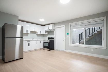 Swimming Pool Photo of 1715 167 Street, Surrey, BC