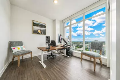 Hallway Photo of 3607 2311 Beta Avenue, Burnaby, BC