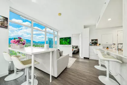 Powder Room Photo of 3607 2311 Beta Avenue, Burnaby, BC