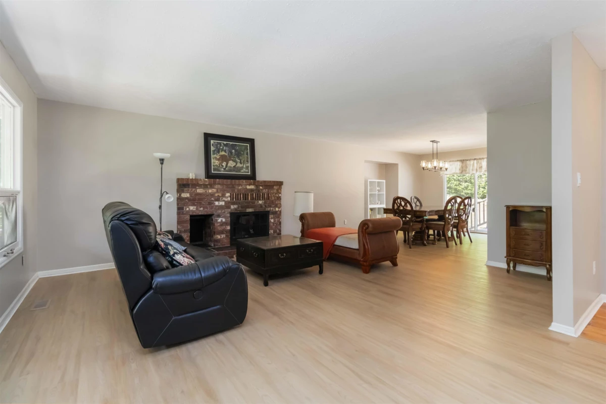 Family Room Photo of 31747 Viewcrest Avenue, Mission, BC