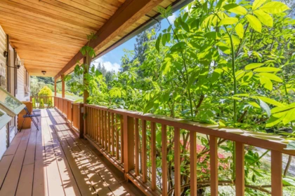 Outdoor Deck Photo of 31747 Viewcrest Avenue, Mission, BC