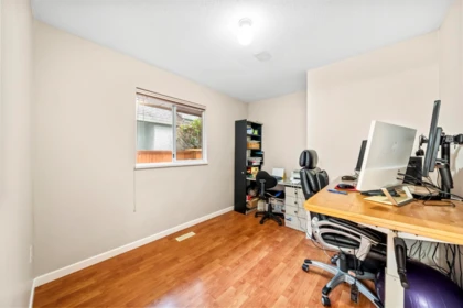Kitchen Photo of 10898 160a Street, Surrey, BC