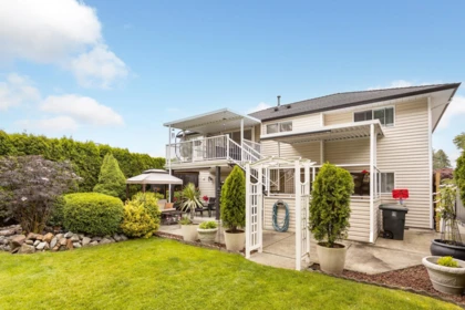 Swimming Pool Photo of 19577 Somerset Drive, Pitt Meadows, BC