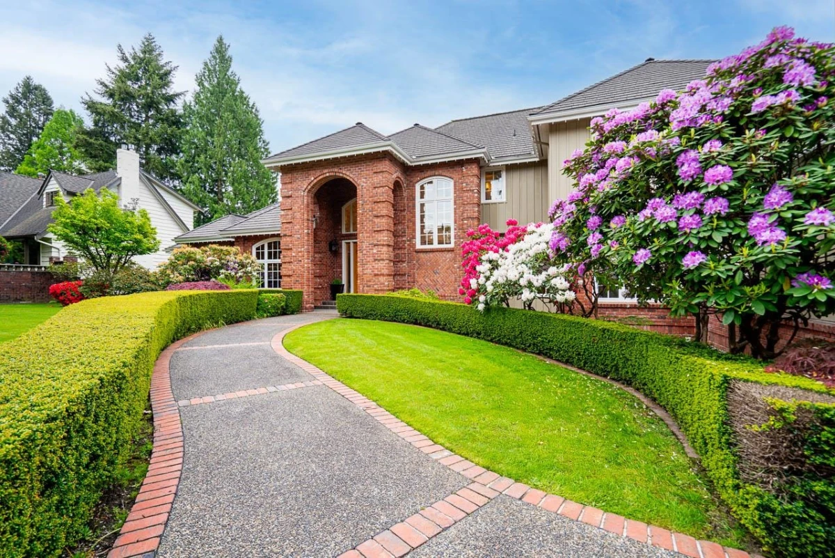 Family Room Photo of 7976 Government Road, Burnaby, BC