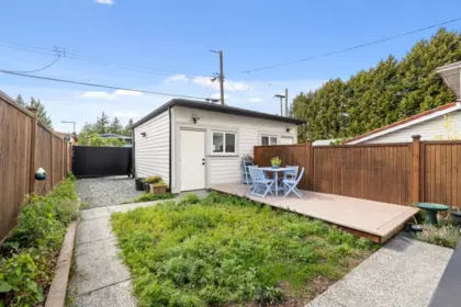 Mudroom Photo of 5867 Battison Street, Vancouver, BC