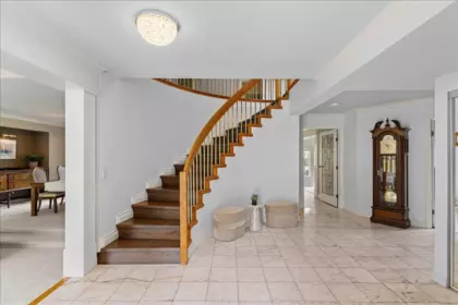 2471 Mowat Place, North Vancouver, BC, North Vancouver — Single Family Residence for sale