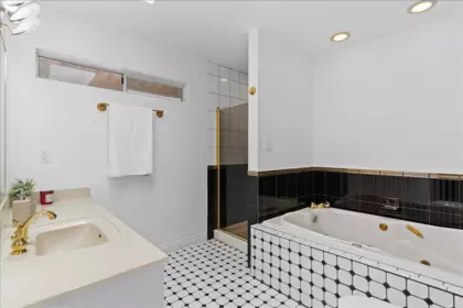 Powder Room Photo of 2471 Mowat Place, North Vancouver, BC