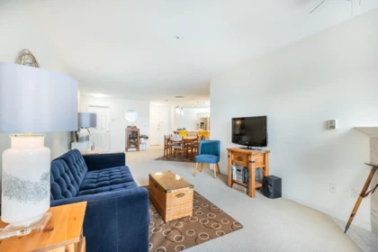 403 78 Richmond Street, New Westminster, BC, New Westminster — Apartment/Condo for sale