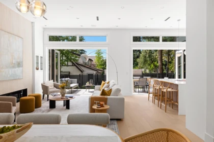 Breakfast Nook Photo of 2 5061 Blenheim Street, Vancouver, BC