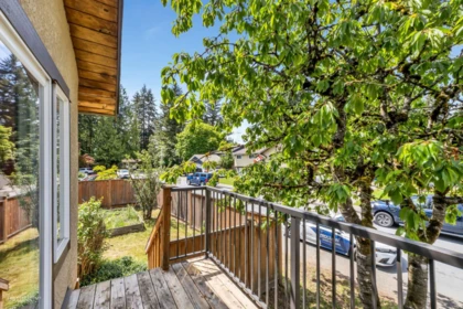 Front Yard Photo of 4652 203 Street, Langley, BC