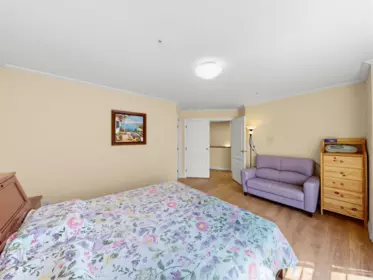 Hallway Photo of 7806 Montcalm Street, Vancouver, BC