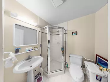 Hot Tub / Spa Photo of 7806 Montcalm Street, Vancouver, BC
