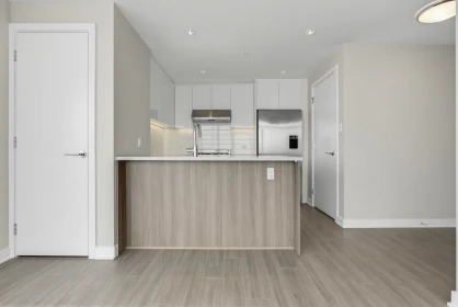 4103 4900 Lennox Lane, Burnaby, BC, Burnaby — Apartment/Condo for sale