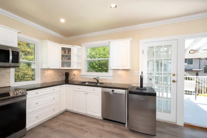 Breakfast Nook Photo of 3908 Blenheim Street, Vancouver, BC