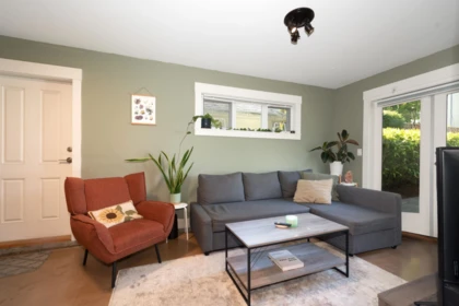 Garden / Landscaping Photo of 3908 Blenheim Street, Vancouver, BC
