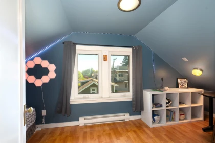Laundry Room Photo of 3908 Blenheim Street, Vancouver, BC