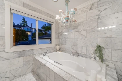Office / Den Photo of 1075 Esplanade Avenue, West Vancouver, BC