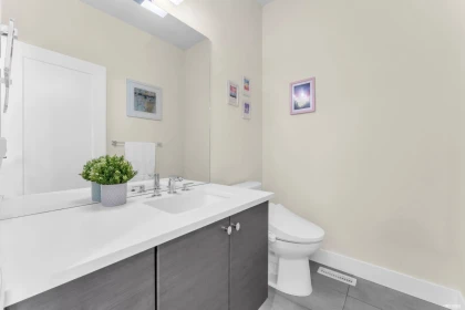 Basement Recreation Room Photo of 17 15688 28 Avenue, Surrey, BC