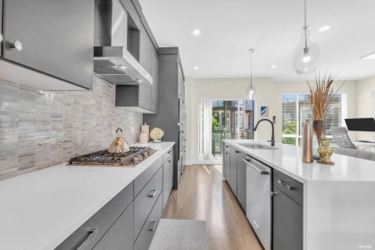 Office / Den Photo of 17 15688 28 Avenue, Surrey, BC