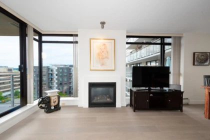 Kitchen Island Photo of 712 175 W 1st Street, North Vancouver, BC