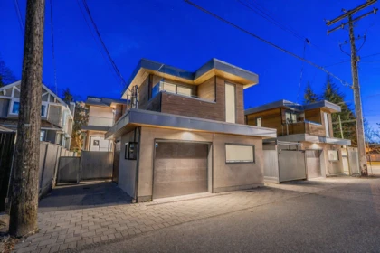 Backyard Photo of 4691 W 9th Avenue, Vancouver, BC