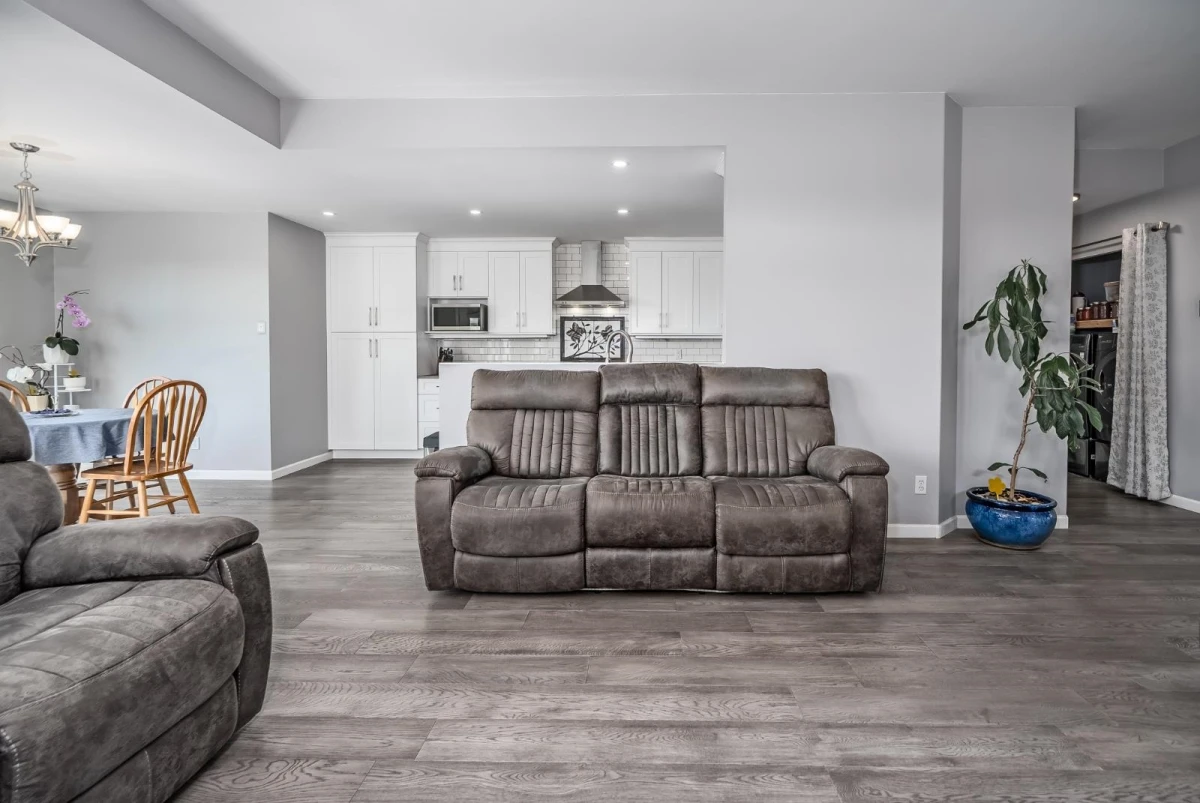 Family Room Photo of 33764 Blueberry Drive, Mission, BC