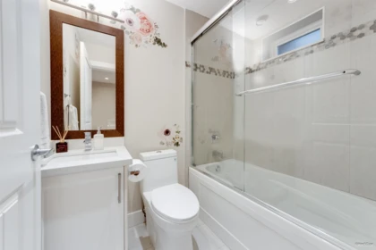 Mudroom Photo of 3582 Franklin Street, Vancouver, BC