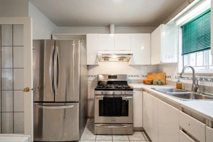 1407 E 12th Avenue, Vancouver, BC, Vancouver — Half Duplex for sale