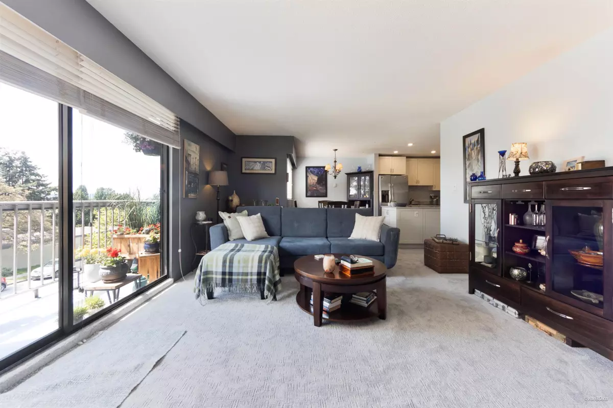 Living Room Photo of 205 330 W 2nd Street, North Vancouver, BC
