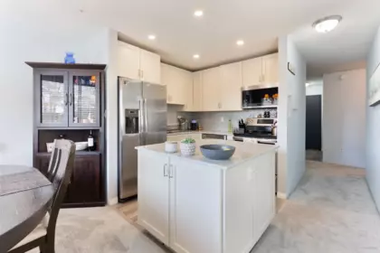 Kitchen Photo of 205 330 W 2nd Street, North Vancouver, BC