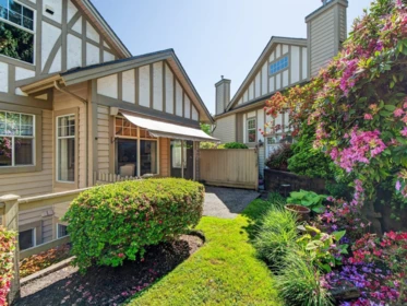 Garden / Landscaping Photo of 29 5221 Oakmount Crescent, Burnaby, BC