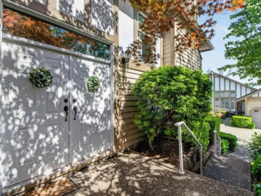 Hot Tub / Spa Photo of 29 5221 Oakmount Crescent, Burnaby, BC