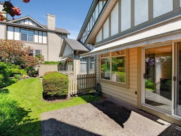 Swimming Pool Photo of 29 5221 Oakmount Crescent, Burnaby, BC
