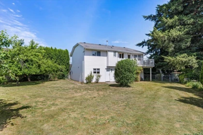 Front Yard Photo of 45322 Balmoral Avenue, Chilliwack, BC