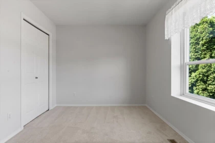 Powder Room Photo of 45322 Balmoral Avenue, Chilliwack, BC
