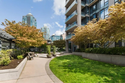 Backyard Photo of 101 2077 Rosser Avenue, Burnaby, BC