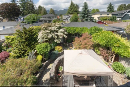 Backyard Photo of 326 E 12th Street, North Vancouver, BC