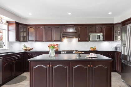 Pantry Photo of 326 E 12th Street, North Vancouver, BC