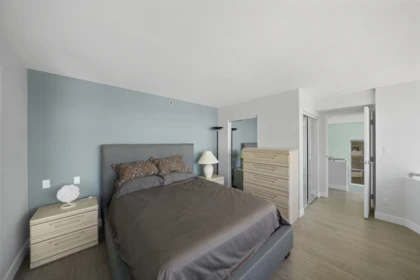 Bedroom 3 Photo of 509 990 Beach Avenue, Vancouver, BC